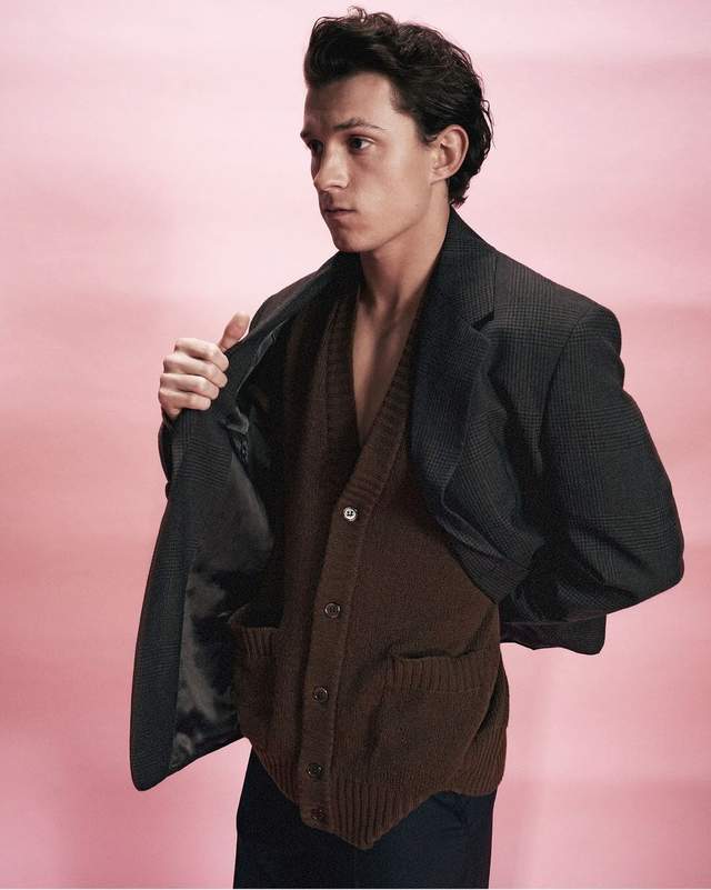 Том Голланд знявся у рекламній кампанії Prada: стильні фото - фото 492178