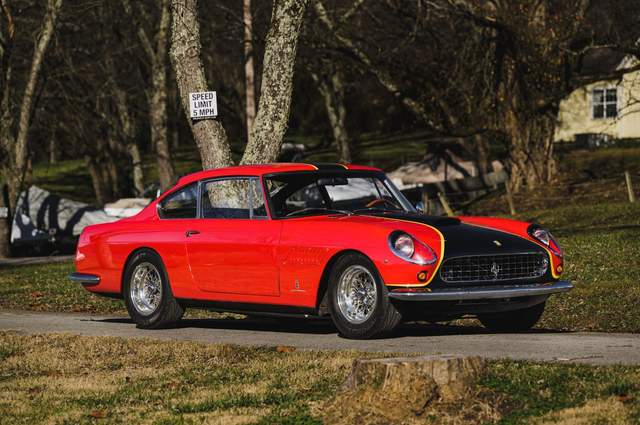 У продажі з'явився класичний Ferrari 250 GTE з двигуном від Chevrolet - фото 492264