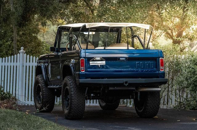 Колишній чемпіон Формули-1 виставив на продаж 52-річний позашляховик - фото 492355