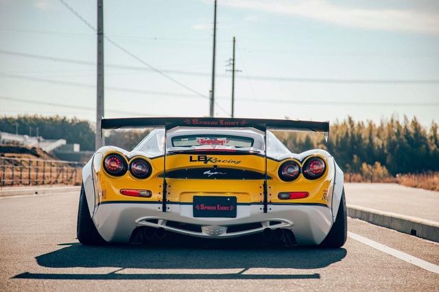 У мережі показали Mitsuoka Oroshi з незвичайним тюнингом - фото 492384