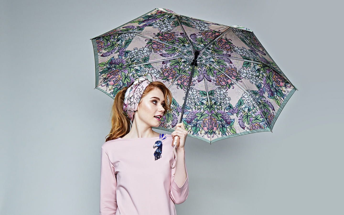 Чому не можна відкривати парасольку в приміщенні