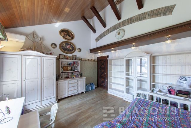 Власний ліфт та кімната під охороною: у Києві продають квартиру за 28 мільйонів гривень - фото 492781