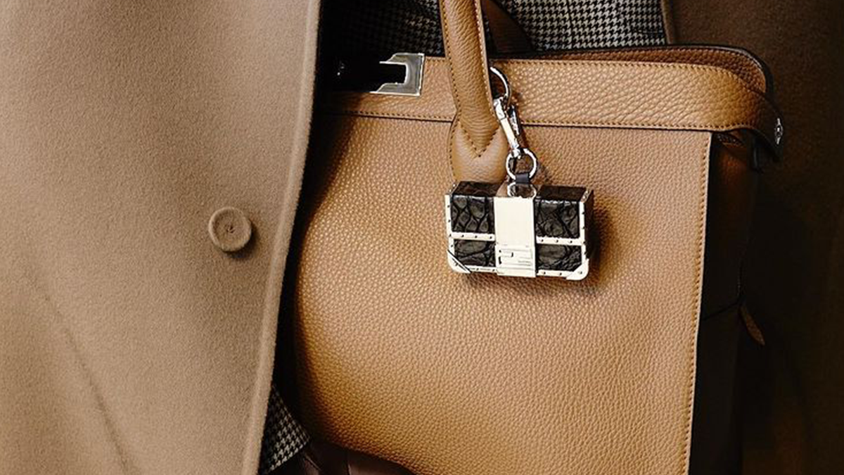 Гаманець для криптовалюти від Fendi - фото 1