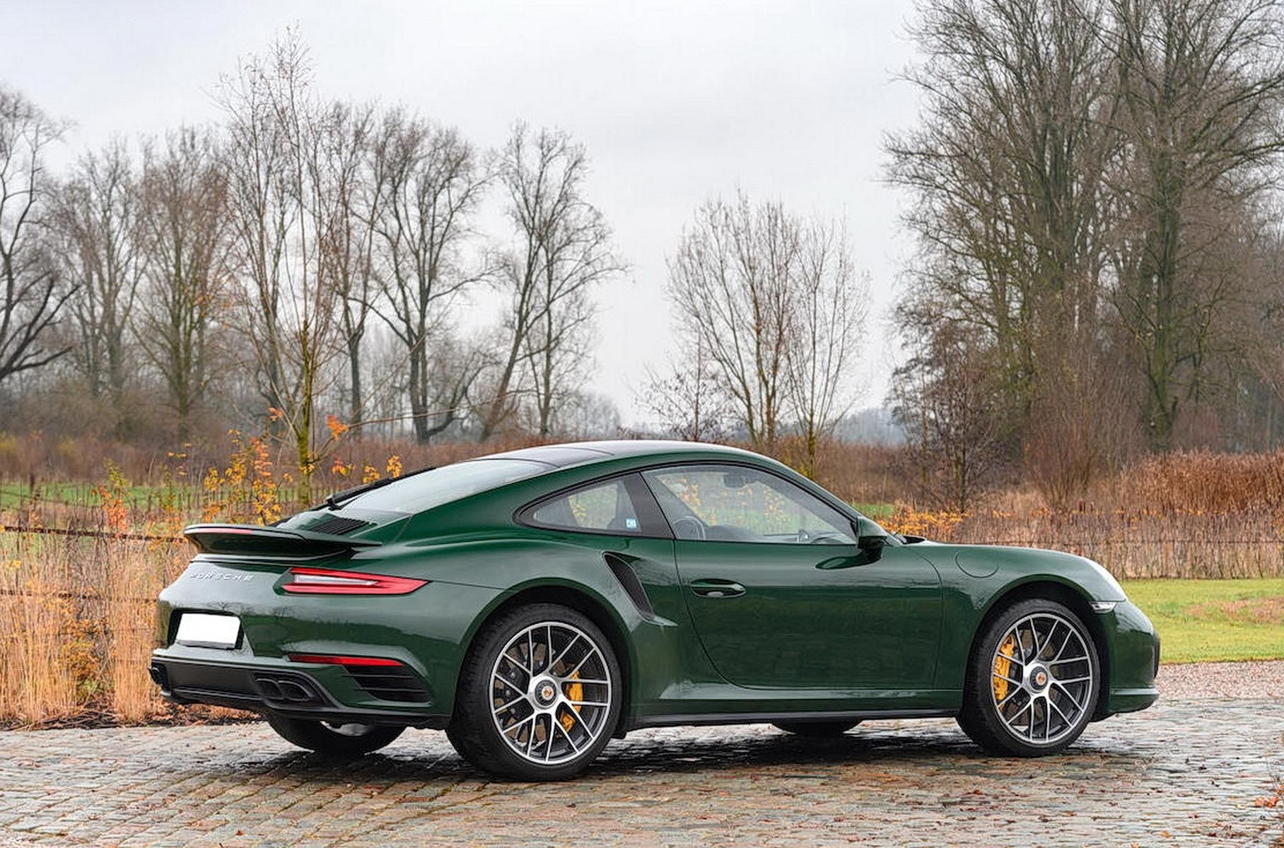 Porsche 911 Turbo S придбали у 2016 році - фото 1