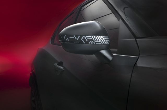 Nissan підготував особливу версію Juke напередодні прем'єри Бетмена - фото 493639