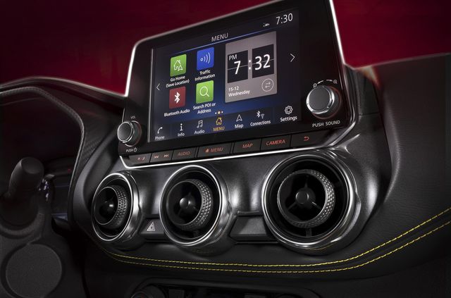 Nissan підготував особливу версію Juke напередодні прем'єри Бетмена - фото 493642