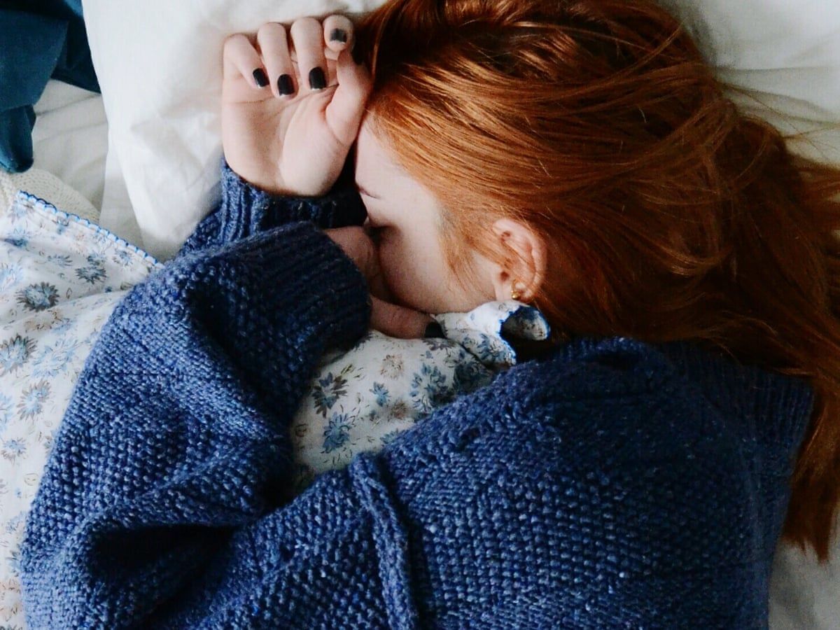 Чому буває важко заснути на новому місці: пояснення вчених