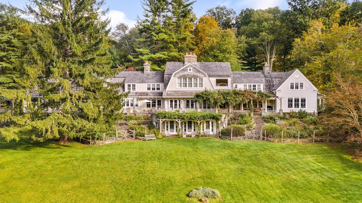 Річард Гір виставив на продаж помпезний маєток - фото 1