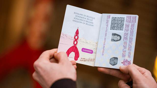 У Бельгії видаватимуть паспорти із зображеннями з коміксів - фото 494131