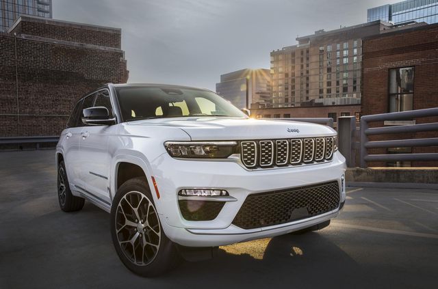 Jeep розкрив вартість нового позашляховика Grand Cherokee 4xe - фото 494221