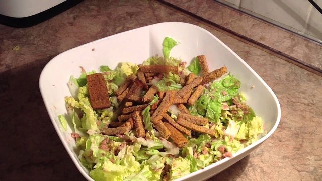 Як приготувати салат з пекінської капусти- фото 494262