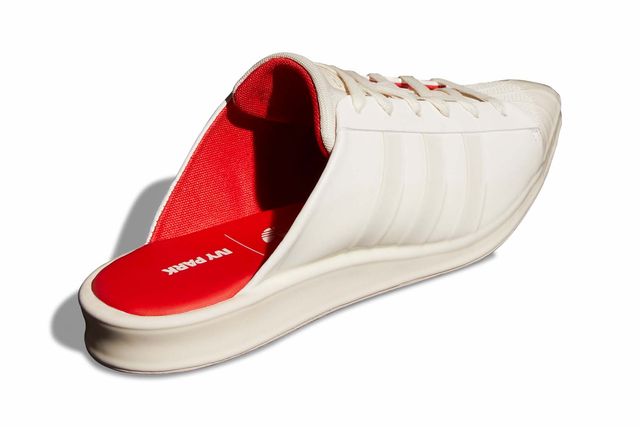 Бейонсе разом з Adidas випустила незвичайне взуття до Дня Валентина - фото 494276