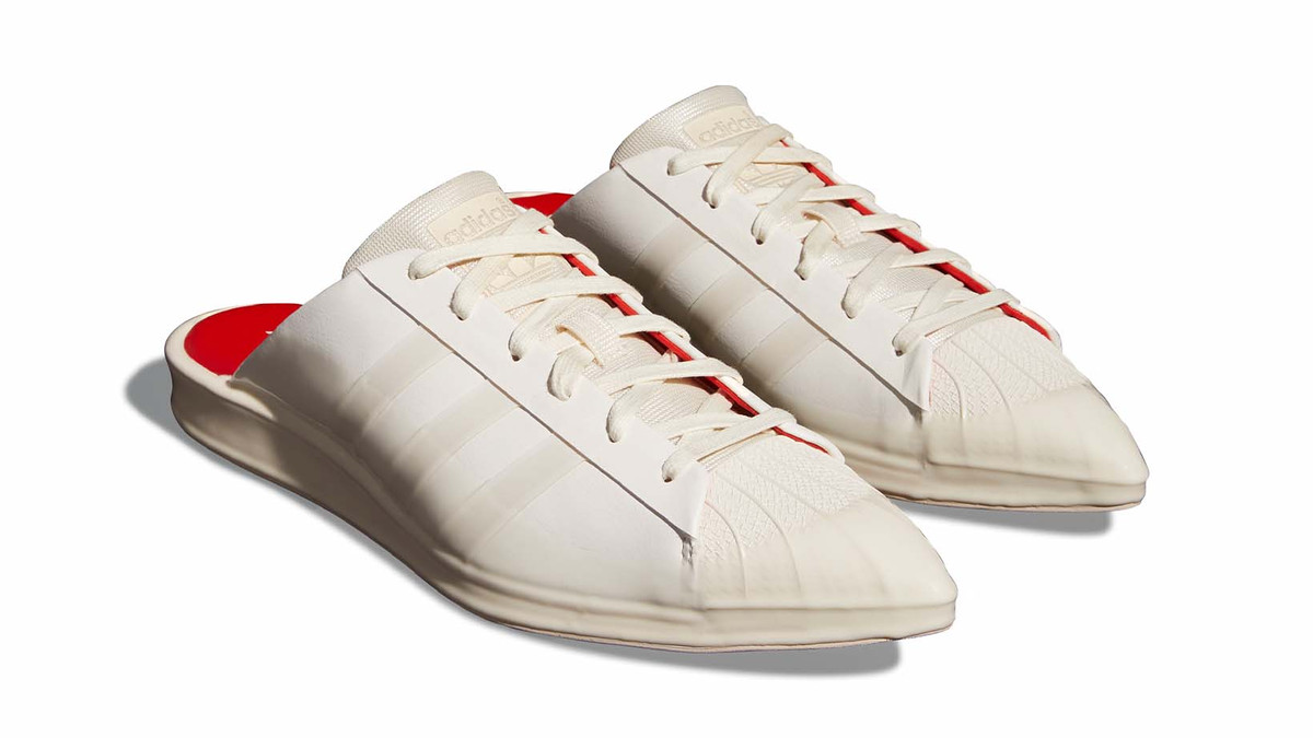 Бейонсе разом з Adidas випустила незвичайне взуття до Дня Валентина - фото 1