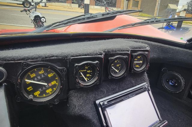 З молотка пустять невдалу репліку спортивного Porsche 917: як вона виглядає - фото 494519