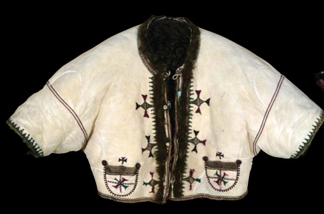 Керсетка, плахта, чепрага: 10 речей, які українці носили у давнину - фото 494570