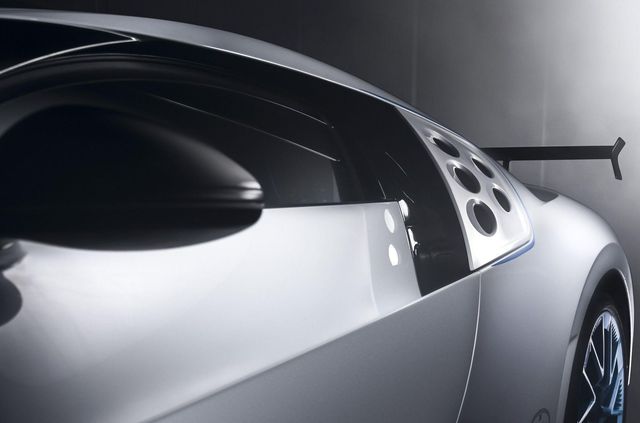 Гіперкар Bugatti Centodieci пройшов випробування 20-градусним морозом - фото 495182