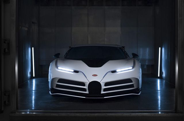 Гіперкар Bugatti Centodieci пройшов випробування 20-градусним морозом - фото 495185