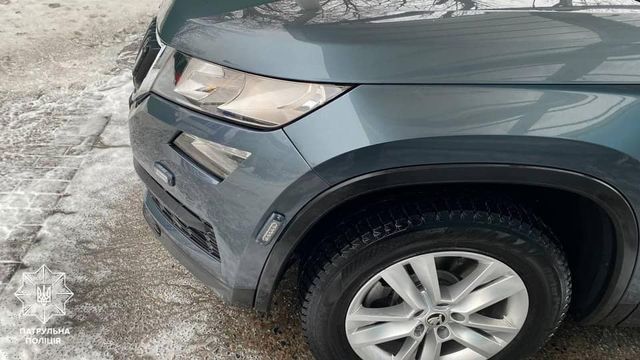 Перший поліцейський автомобіль-фантом потрапив у ДТП: фотофакт - фото 495444