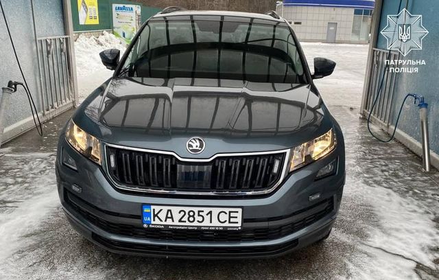 Перший поліцейський автомобіль-фантом потрапив у ДТП: фотофакт - фото 495445