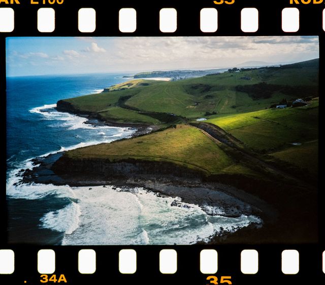 Австралієць прикріпив плівковий фотоапарат до дрона та зробив аналогові аерофотознімки - фото 495507