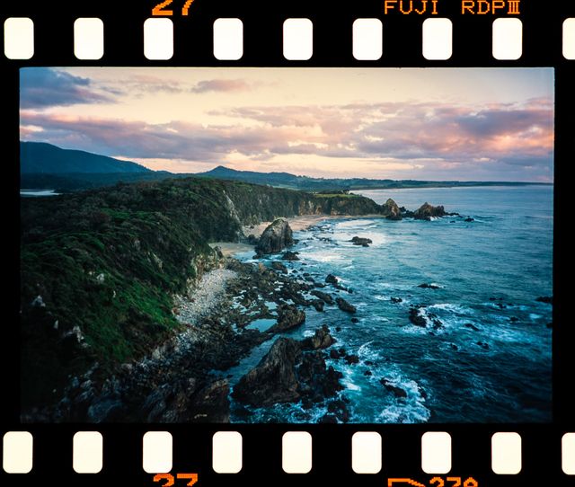 Австралієць прикріпив плівковий фотоапарат до дрона та зробив аналогові аерофотознімки - фото 495511