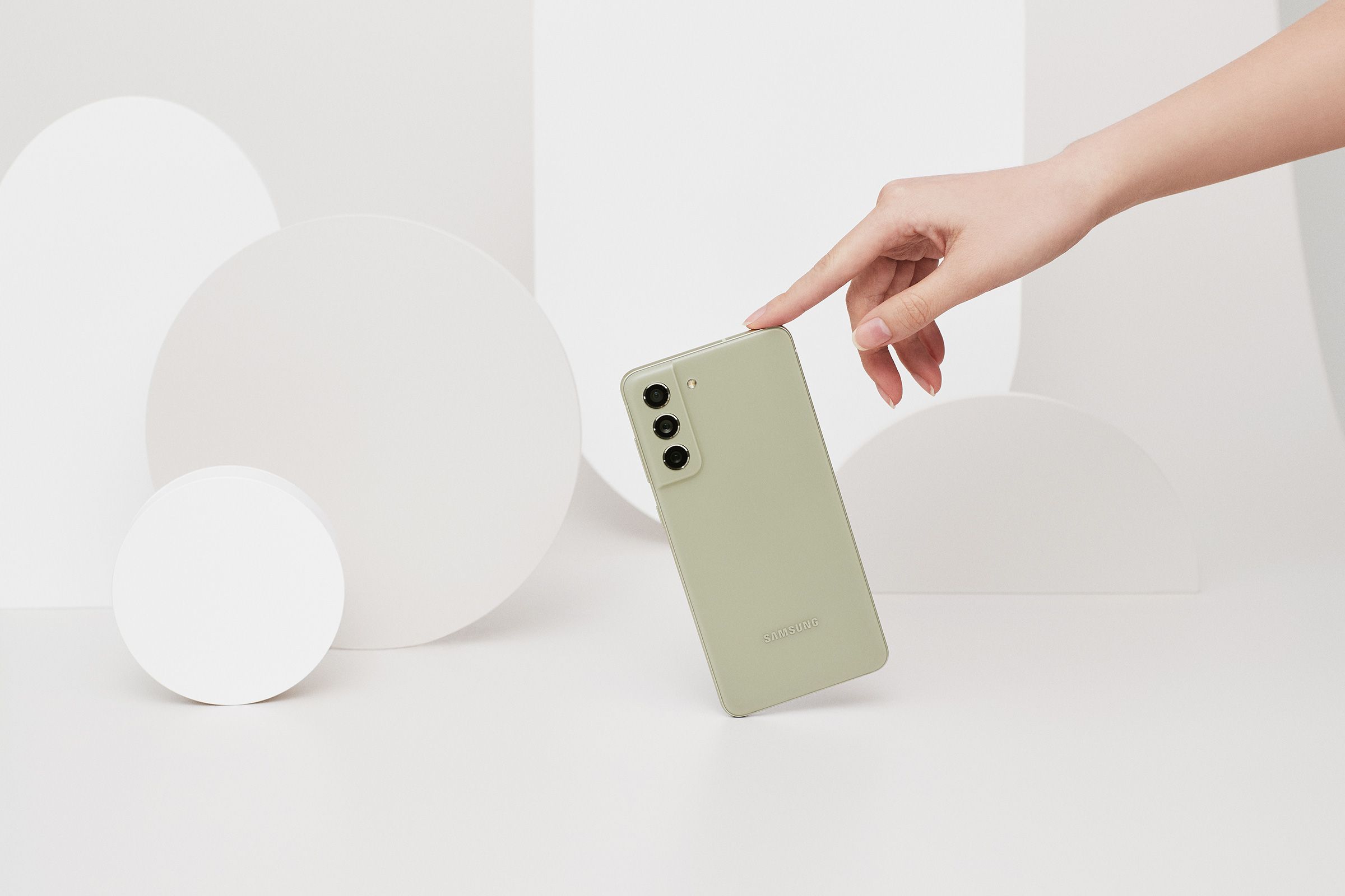 Як фотографують камери Samsung Galaxy S21 FE - фото 1