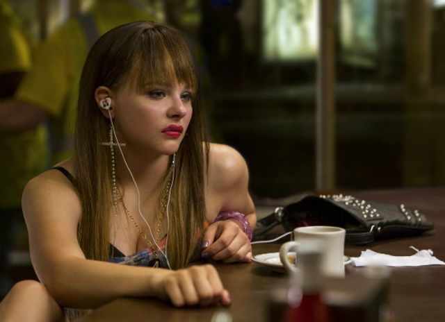 Найгарячіші образи Хлої Морец за всю кар'єру: добірка фото іменинниці (18+) - фото 495888