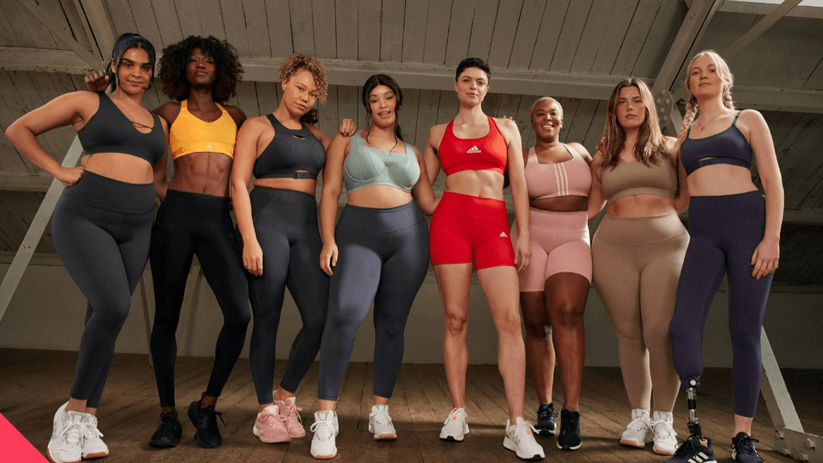 У adidas прорекламували спортивні бра зображеннями оголених жіночих грудей: 18+ - фото 1