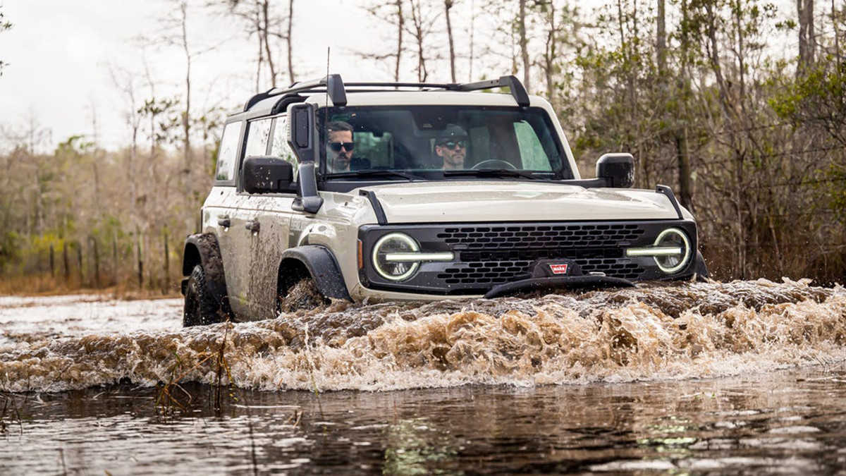 Представили Ford Bronco Everglades - фото 1
