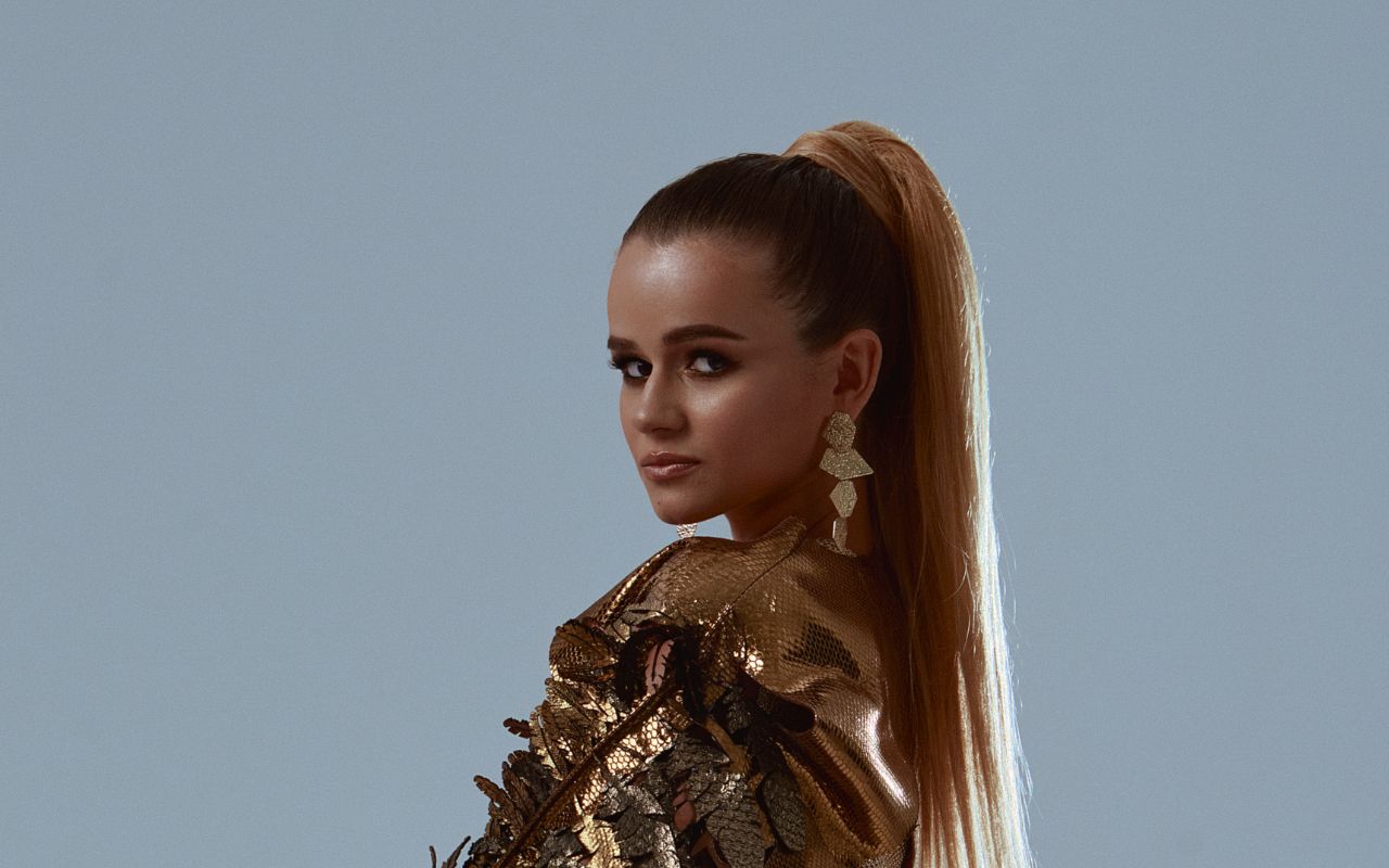 SOWA представила пісню Free Love - фото 1