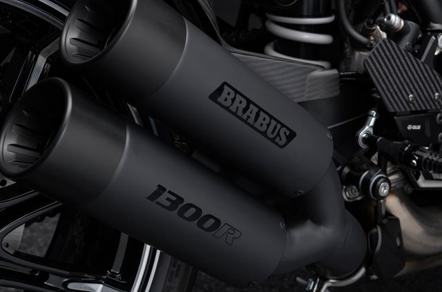 Потужний і стильний: Brabus випустив свій перший мотоцикл - фото 496475