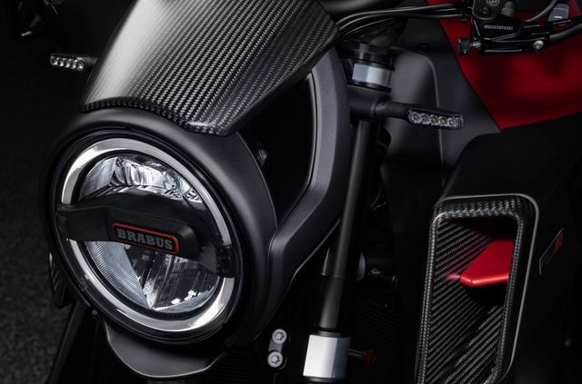 Потужний і стильний: Brabus випустив свій перший мотоцикл - фото 496476