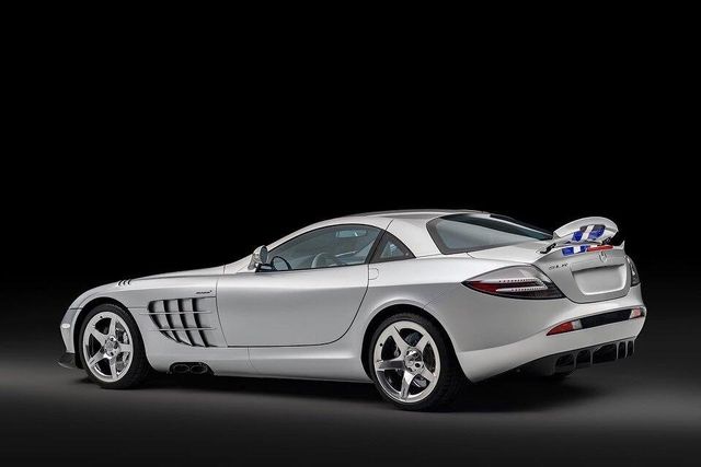 Цей унікальний Mercedes-Benz SLR McLaren збудували для відомого колекціонера - фото 496567