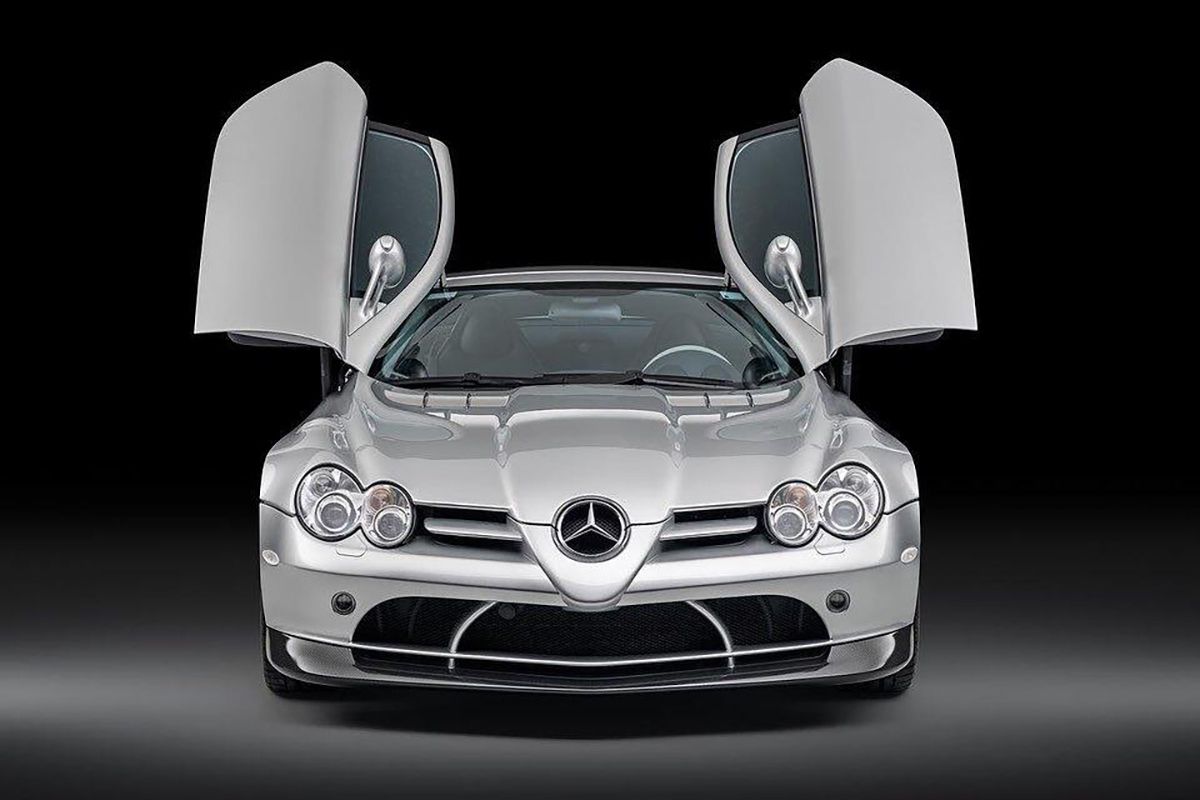 Mercedes-Benz SLR McLaren - фото 1