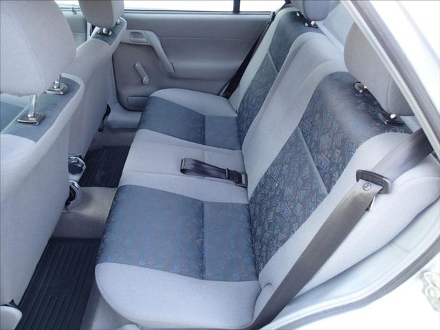 Капсула часу: Skoda Felicia з 2000 року виставили на продаж за кругленьку суму - фото 496651