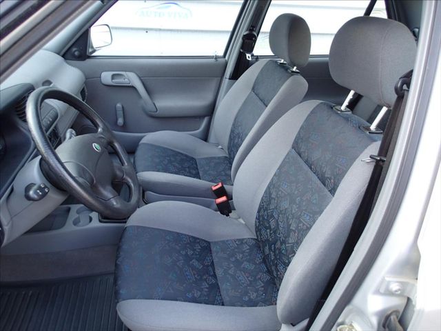 Капсула часу: Skoda Felicia з 2000 року виставили на продаж за кругленьку суму - фото 496654