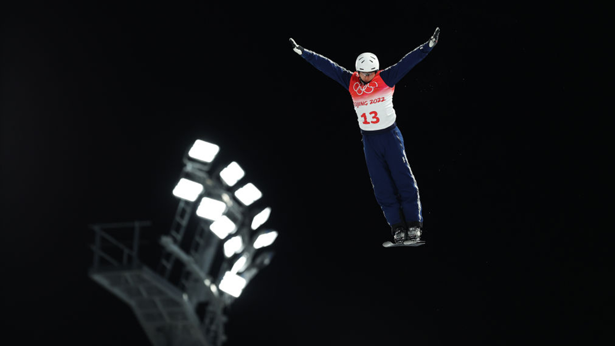 Відео стрибка Олександра Абраменка, який приніс йому срібло на Олімпіаді 2022