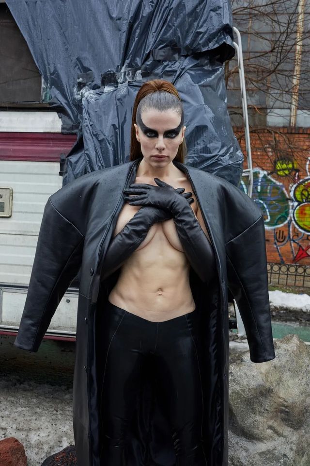 Колишня Каньє Веста знялася у відвертій фотосесії для The Cut: ефектні кадри - фото 497091