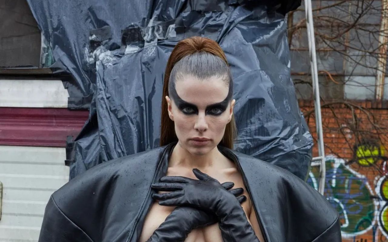 Джулія Фокс знялася в ефектній фотосесії - фото 1