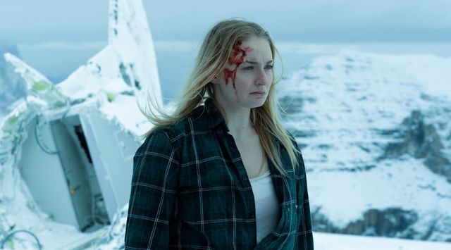 Найгарячіші образи Софі Тернер за всю кар'єру: добірка фото іменинниці (18+) - фото 497916