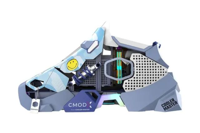 Представлено прототип комп'ютера у формі кросівка - фото 497966