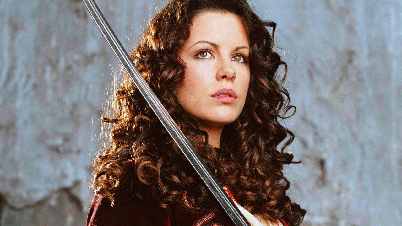 Як змінювалася безстрашна Анна з Ван Хелсінгу Кейт Бекінсейл: фото 18+