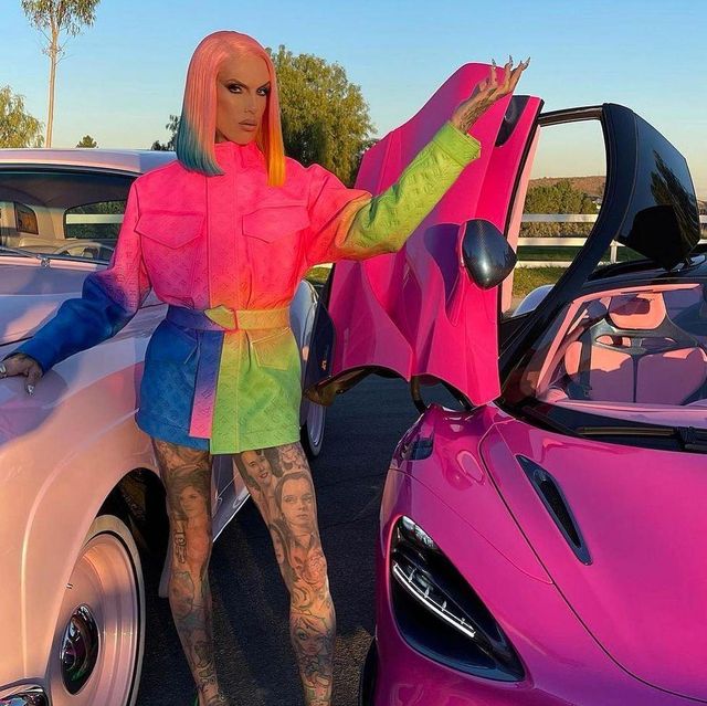 Єдиний у своєму роді: як виглядає мегарожевий McLaren 765LT Spider - фото 498018