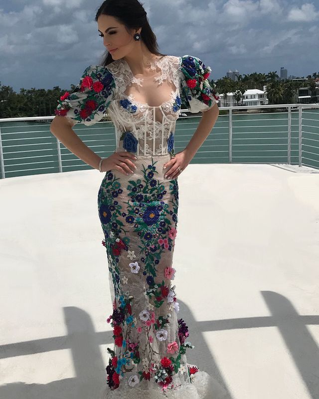 Найгарячіші образи Хімени Наваррете за всю кар'єру: добірка фото іменинниці (18+) - фото 498116