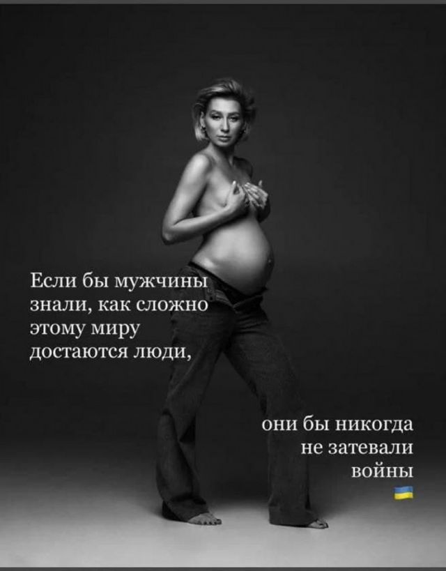 'Якби чоловіки знали...': українські жінки виступили флешмобом проти війни - фото 498245