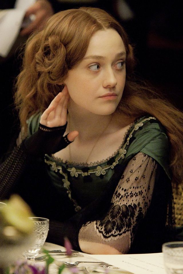 Найгарячіші образи Дакоти Феннінг за всю кар'єру: добірка фото іменинниці (18+) - фото 498403