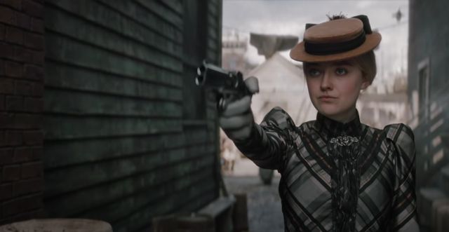 Найгарячіші образи Дакоти Феннінг за всю кар'єру: добірка фото іменинниці (18+) - фото 498412