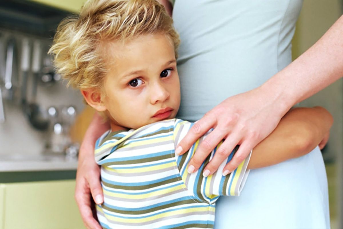 Як заспокоїти дитину під час війни та правильно пояснити, що відбувається