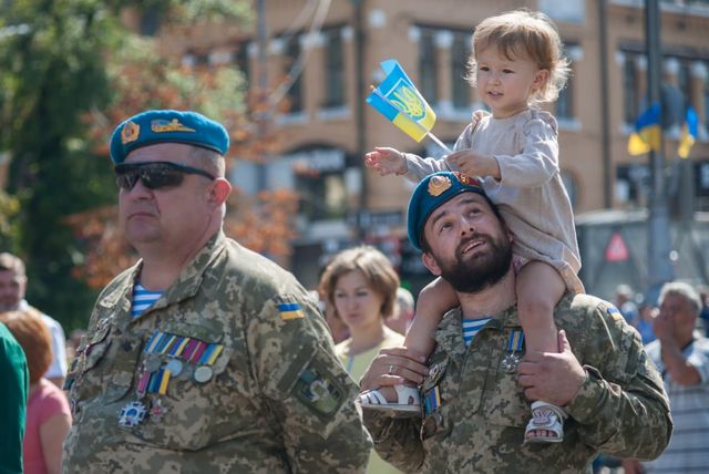 Військовим з 1 березня піднімуть зарплату на 30% - фото 498800