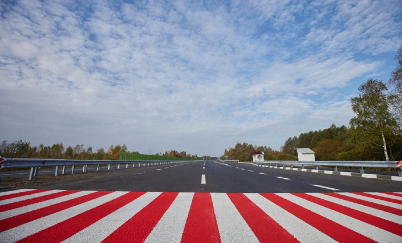 "До Росії на х*й": Укравтодор закликав демонтувати дорожні знаки